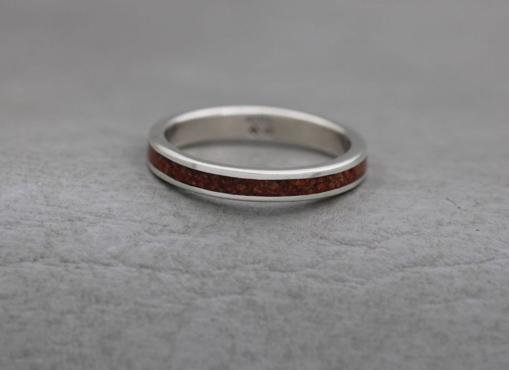 REFURBISHED South western sterling silver ring with crushed coral inlay (K)