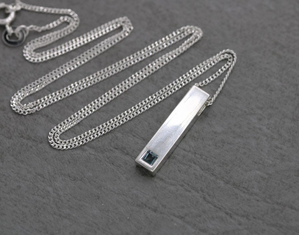 REFURBISHED Small rectangular sterling silver necklace with a square blue stone