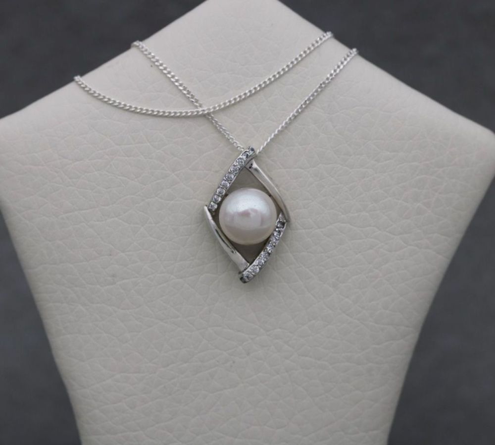 Sterling silver, freshwater pearl & clear stone necklace