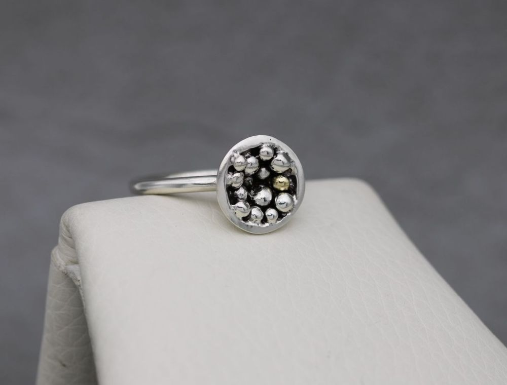 REFURBISHED Sterling silver ring with a hint of gold (M 1/2)