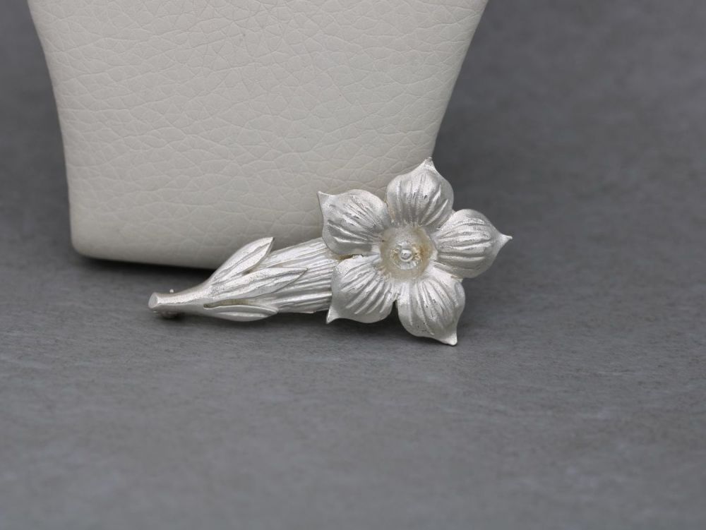 Sterling silver textured flower brooch