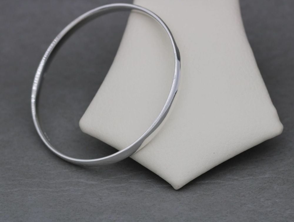NEW Classic solid sterling silver bangle
