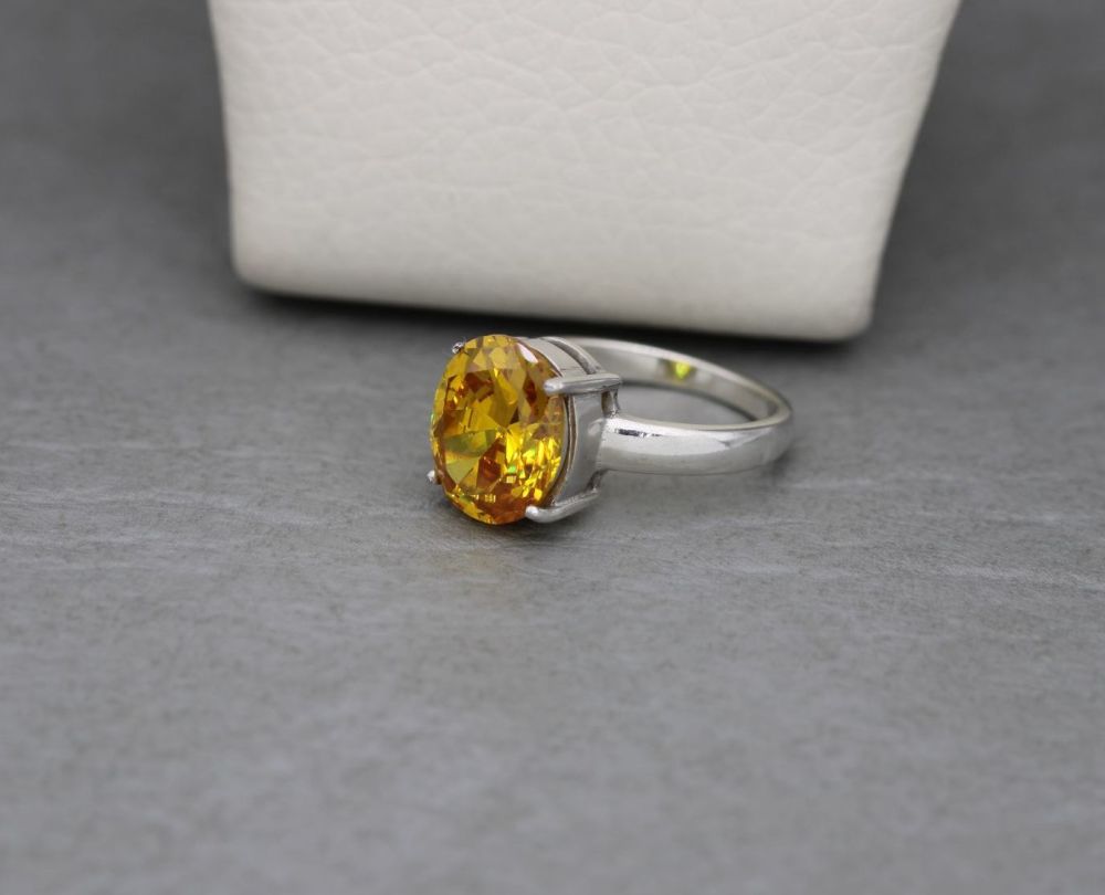 REFURBISHED Bold sterling silver & citrus stone solitaire ring (M)