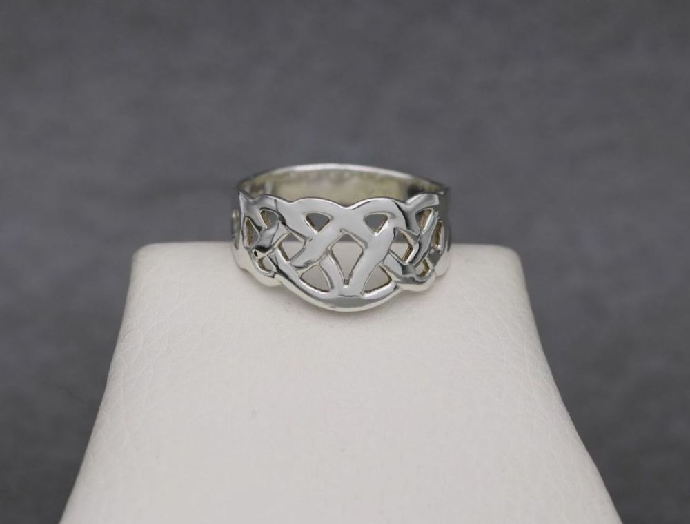 REFURBISHED Sterling silver celtic knot ring (Y)