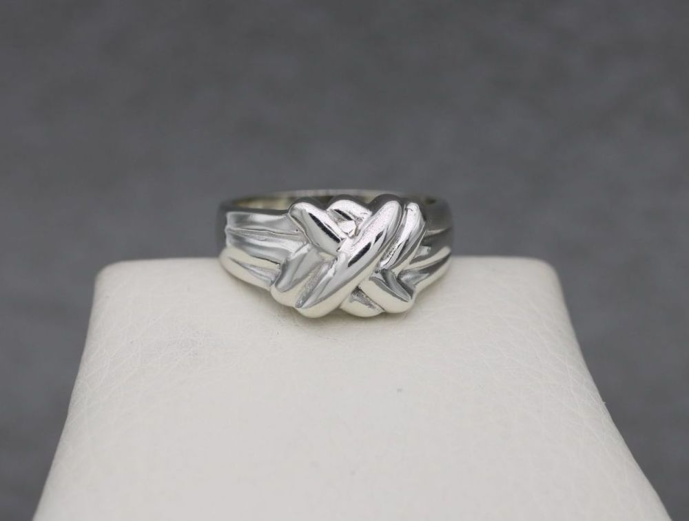 REFURBISHED Sterling silver puzzle style ring (P ½)