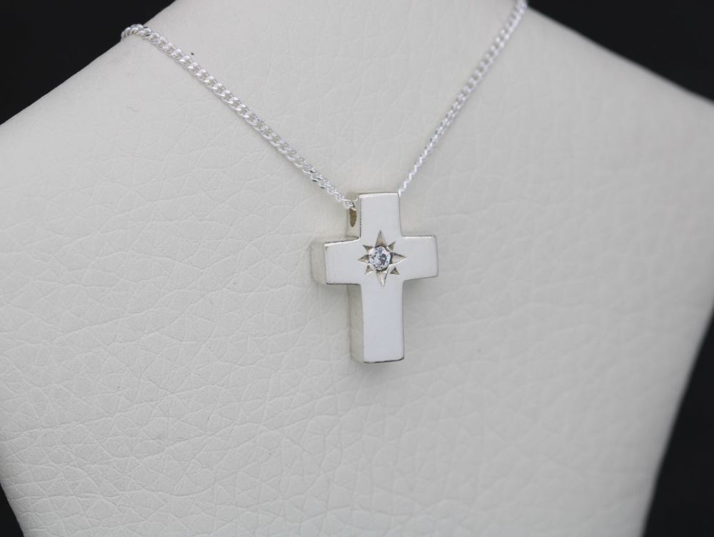 REFURBISHED Small sterling silver & clear stone cross necklace