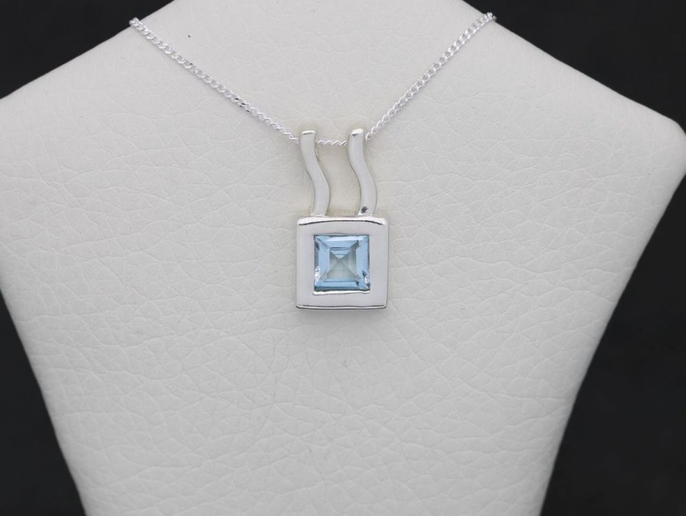 REFURBISHED Sterling silver & square blue stone necklace