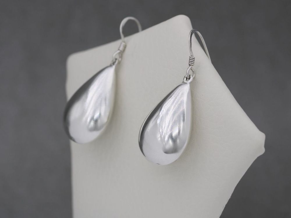 REFURBISHED Sterling silver teardrop earrings