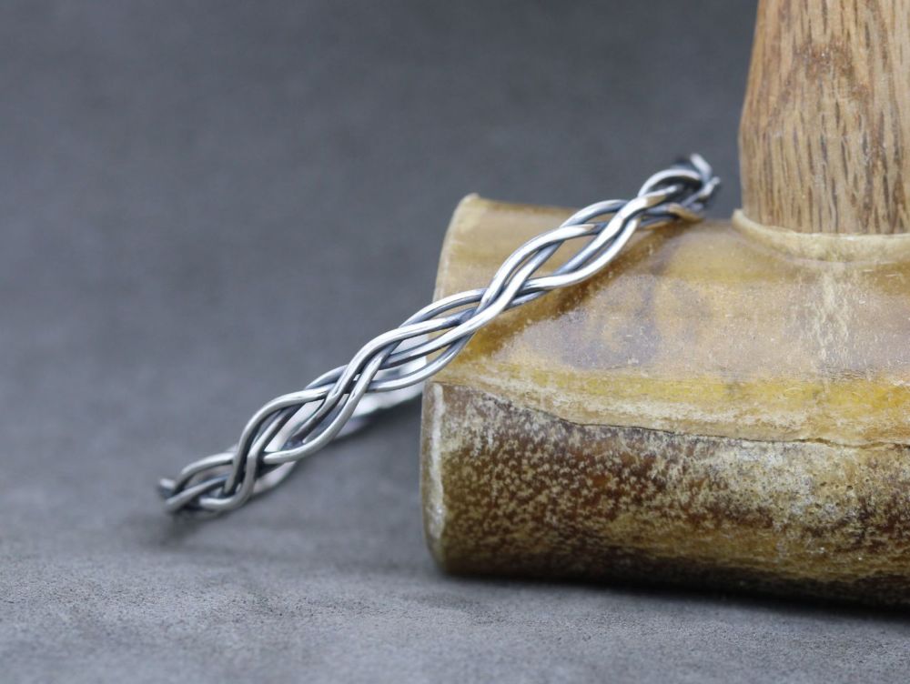 HANDMADE Sterling silver 'Seriously Twisted' bangle