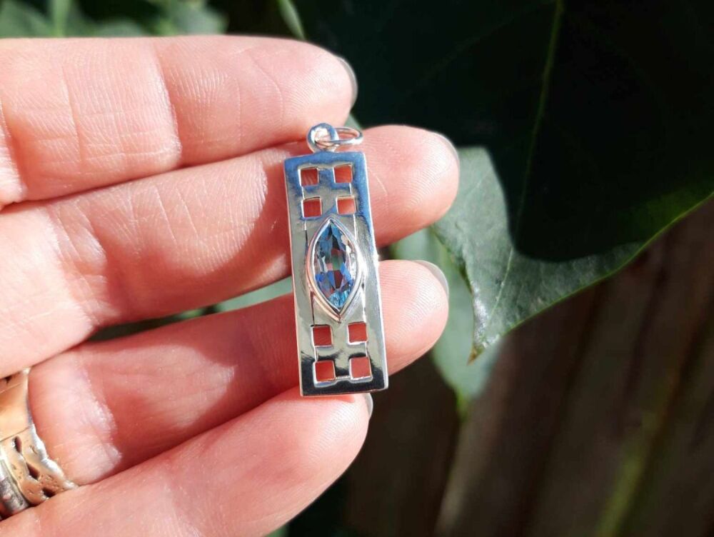REFURBISHED Sterling silver & blue marquise stone pendant