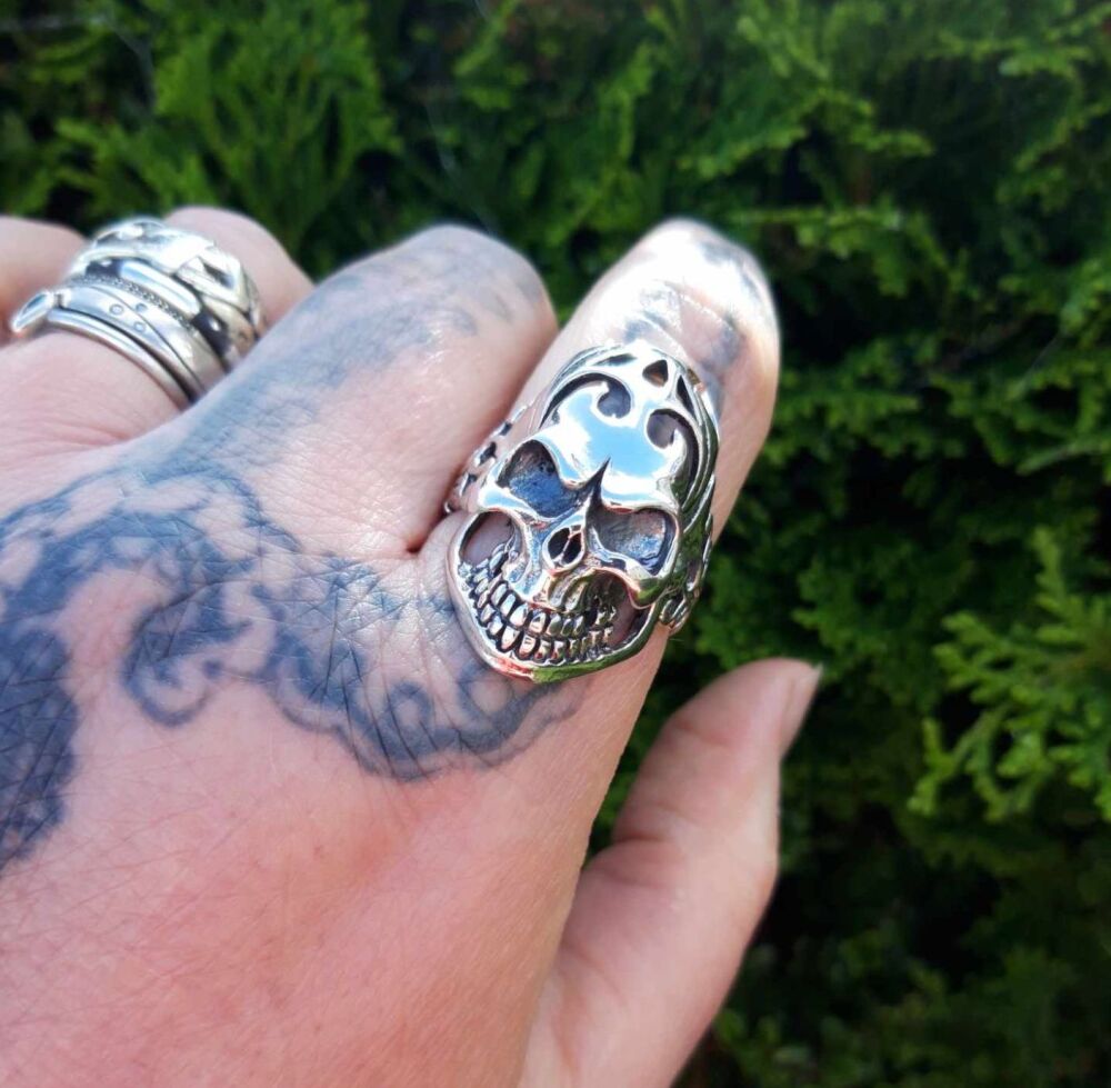 NEW Sterling silver skull ring (V ½)