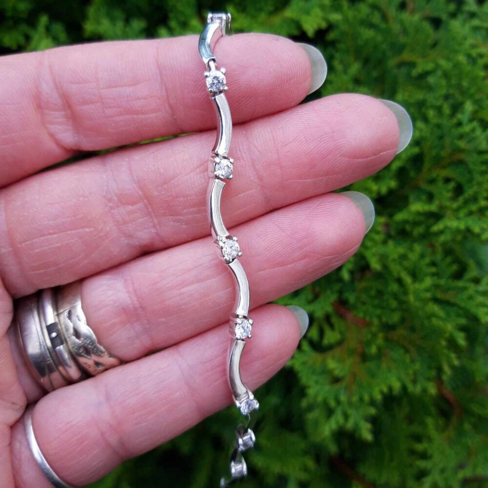 REFURBISHED Waved sterling silver & clear stone bracelet