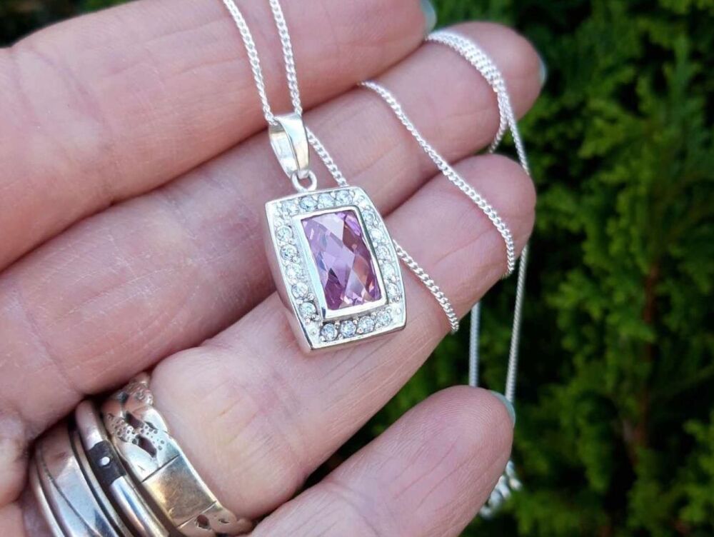 REFURBISHED Small sterling silver necklace with pink & clear stones