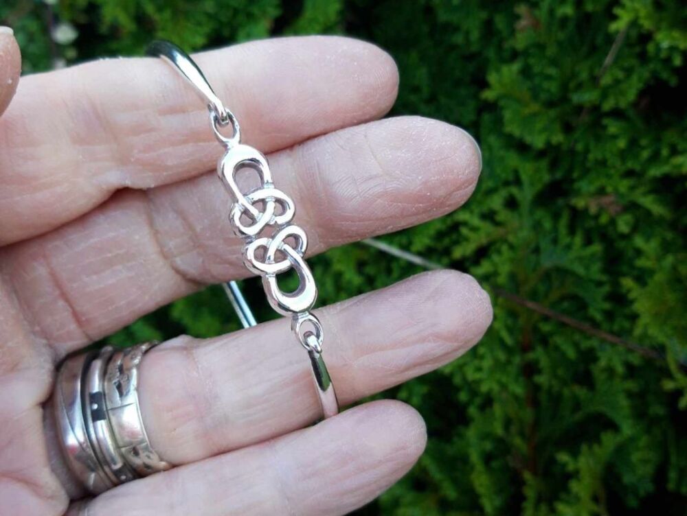 REFURBISHED Sterling silver celtic knot bangle