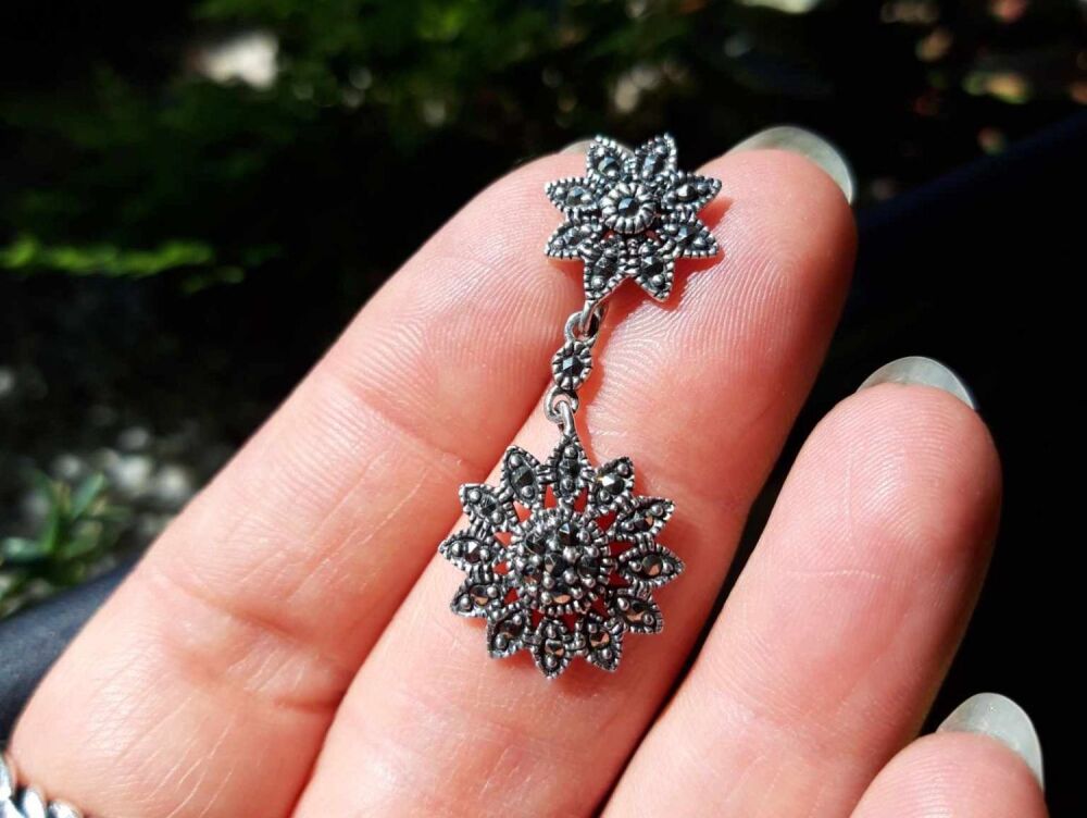 REFURBISHED Sterling silver & marcasite floral pendant