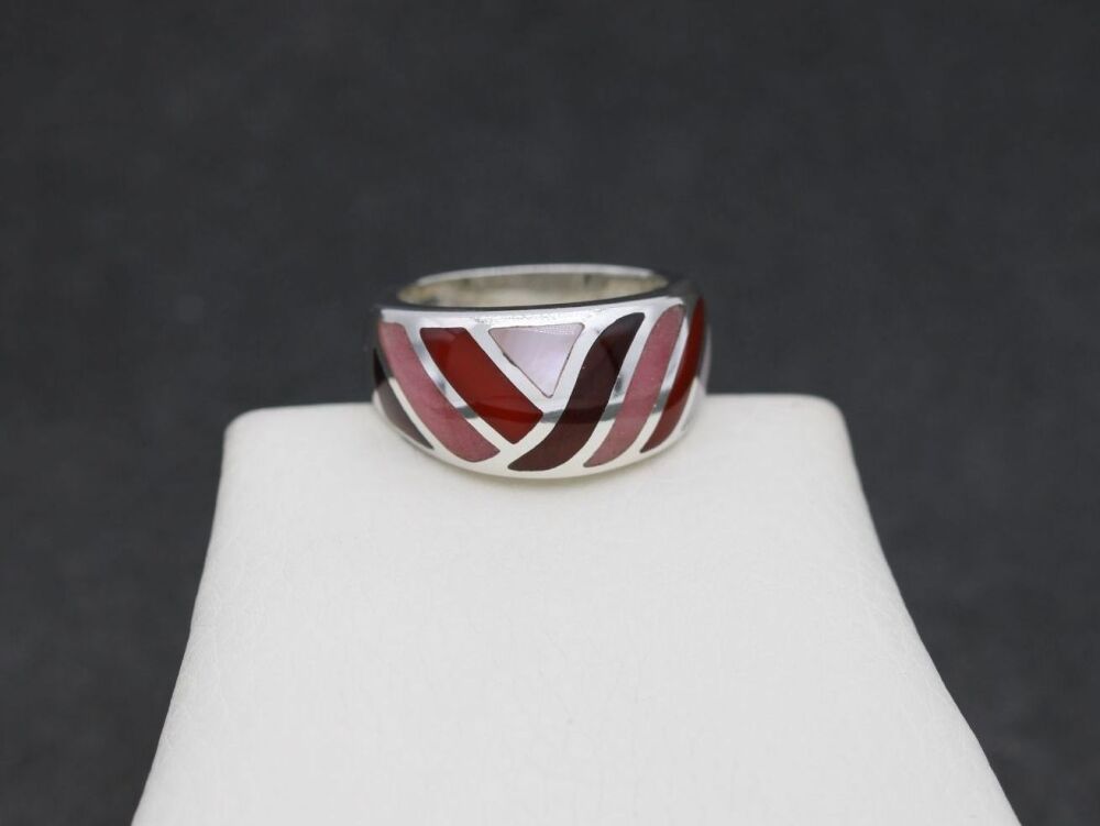 REFURBISHED Sterling silver, red tigers eye & mother of pearl ring (P)