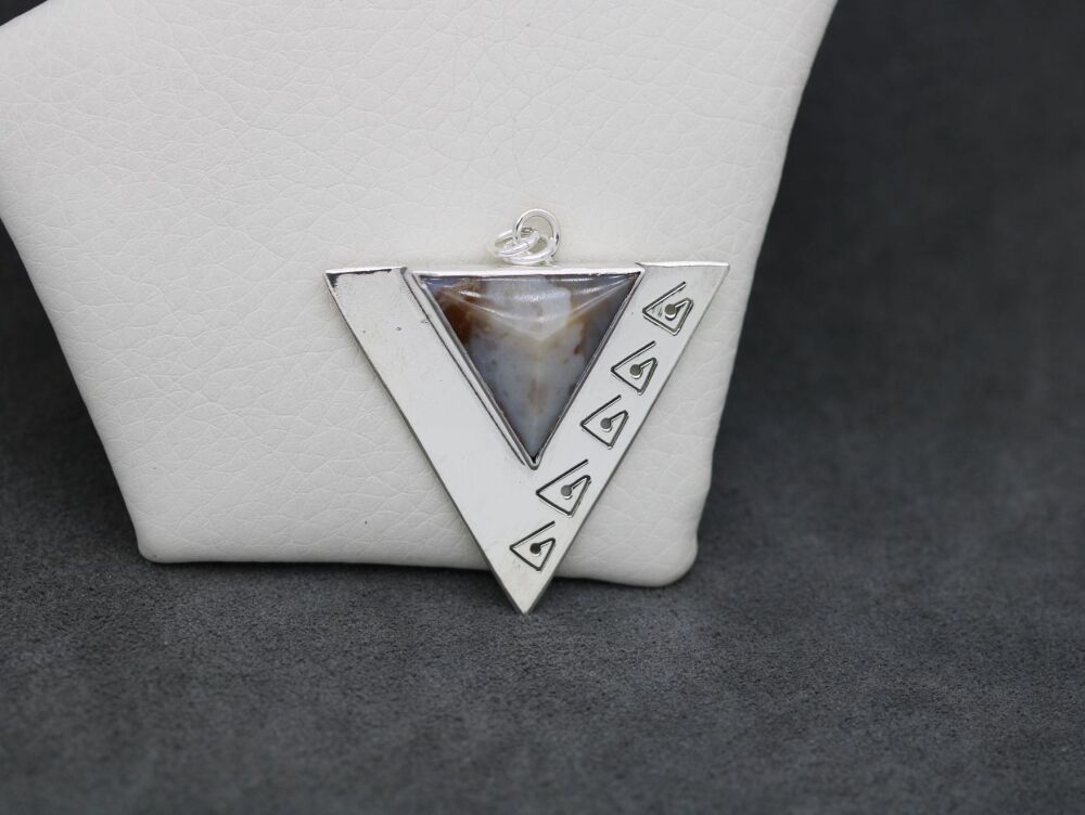 REFURBISHED Unusual triangular sterling silver & agate pendant