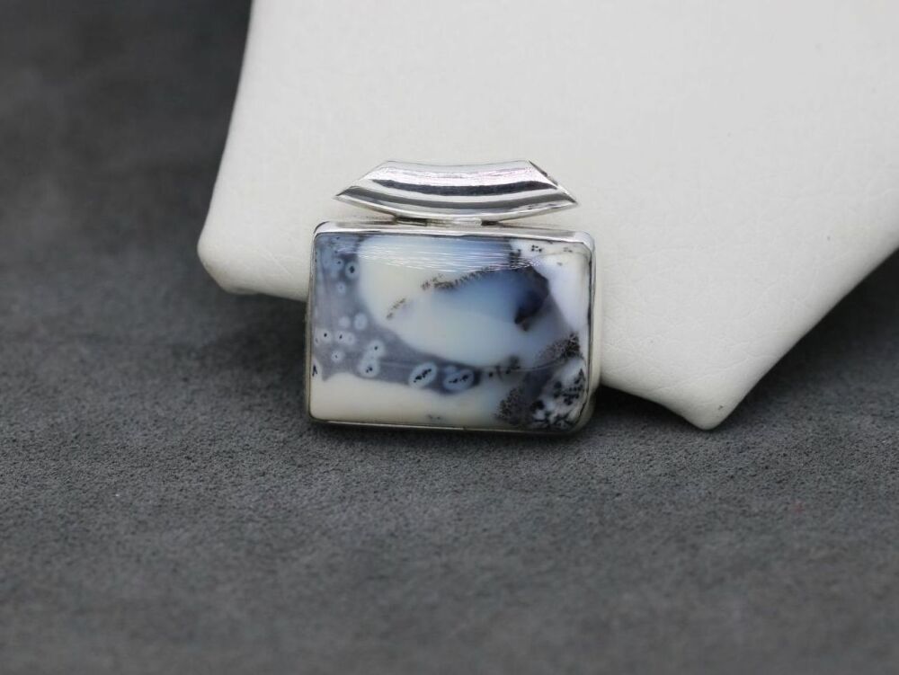 REFURBISHED Sterling silver & dendritic agate pendant