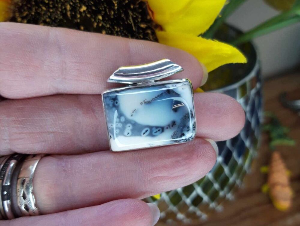 REFURBISHED Sterling silver & dendritic agate pendant