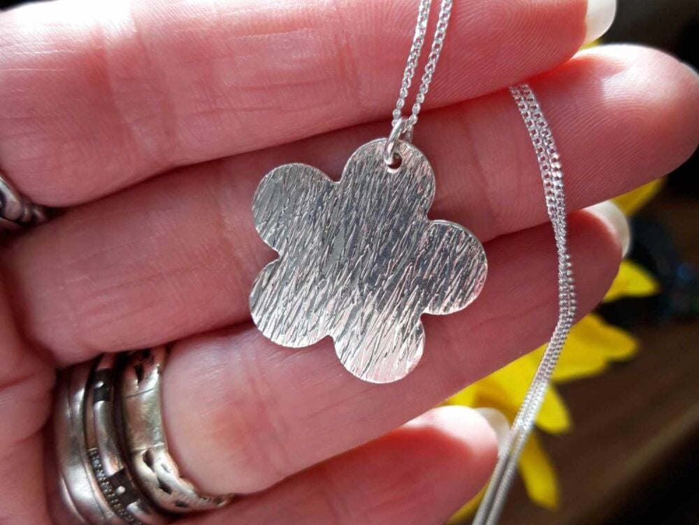 REFURBISHED Textured sterling silver flower necklace