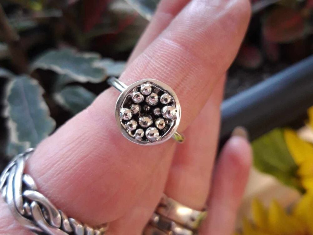 REFURBISHED Sterling silver ring with a hint of gold (M 1/2)