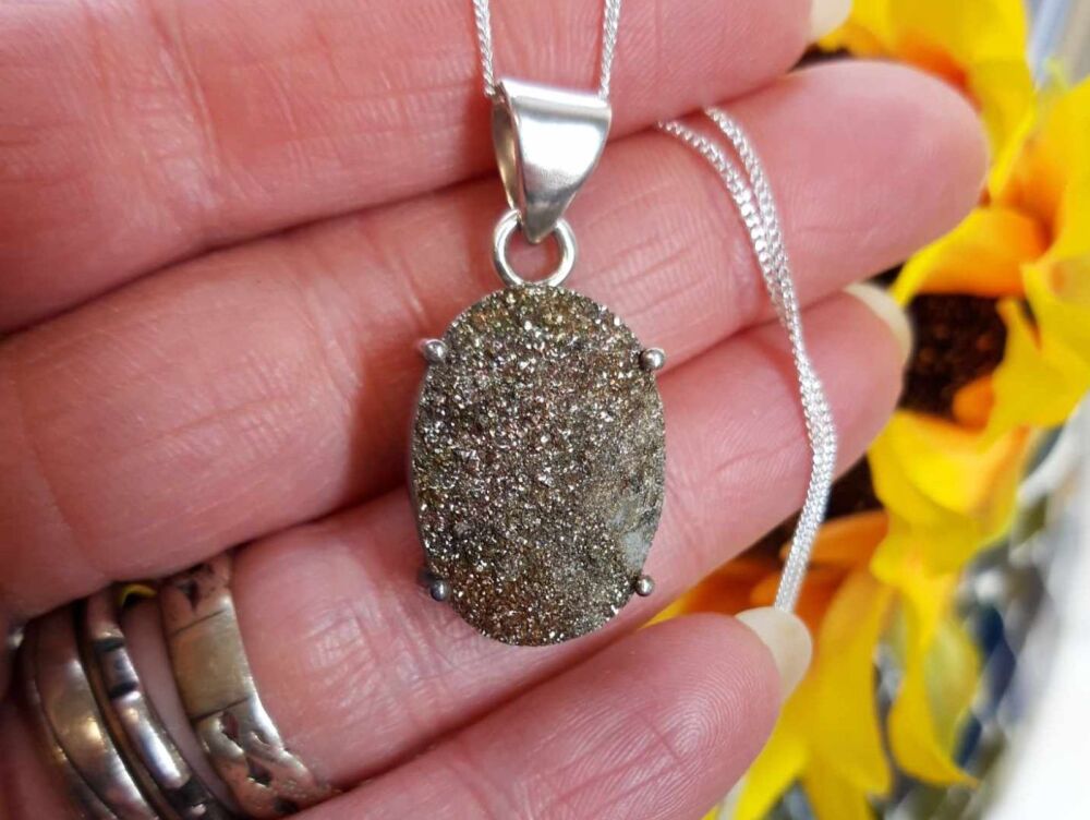 REFURBISHED Sterling silver & golden green druzy quartz necklace