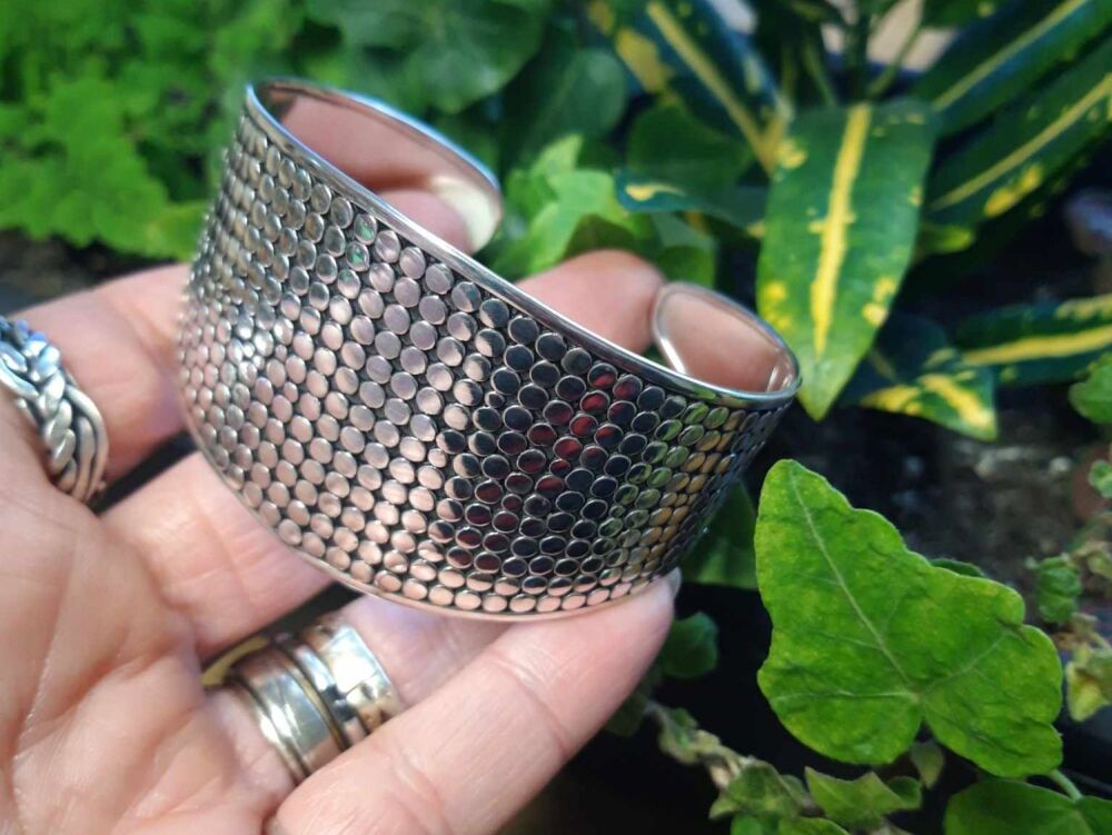 REFURBISHED Graduated dotty textured sterling silver wrist cuff