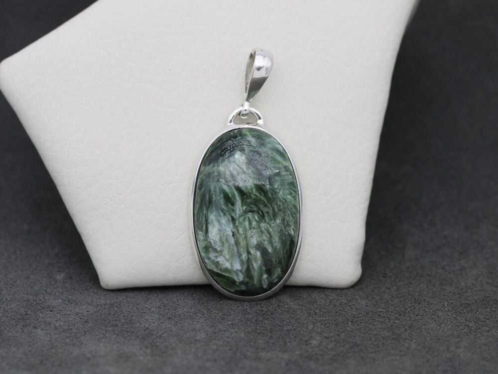 REFURBISHED Oval sterling silver & seraphinite pendant