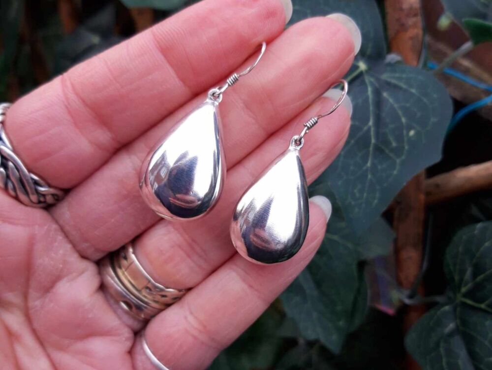 REFURBISHED Sterling silver teardrop earrings