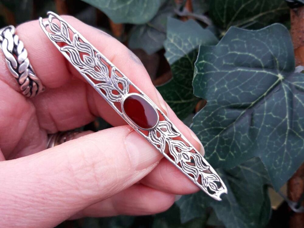 REFURBISHED Vintage sterling silver & carnelian brooch