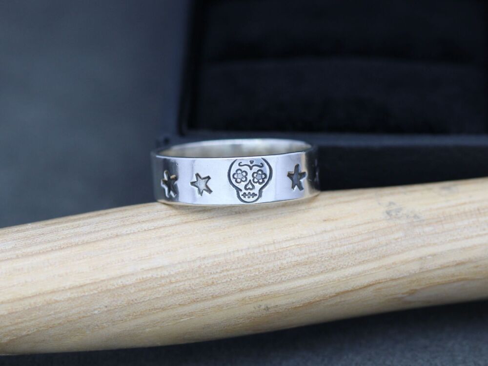 16th April (Wednesday) 10am until 3pm - Band ring workshop