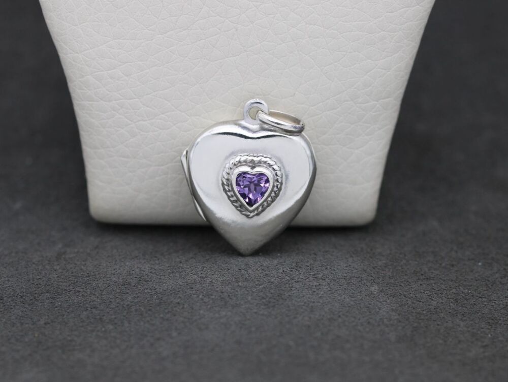 REFURBISHED Sterling silver & amethyst heart locket