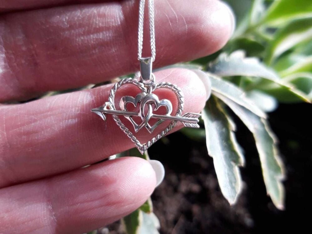 REFURBISHED Retro sterling silver double heart necklace