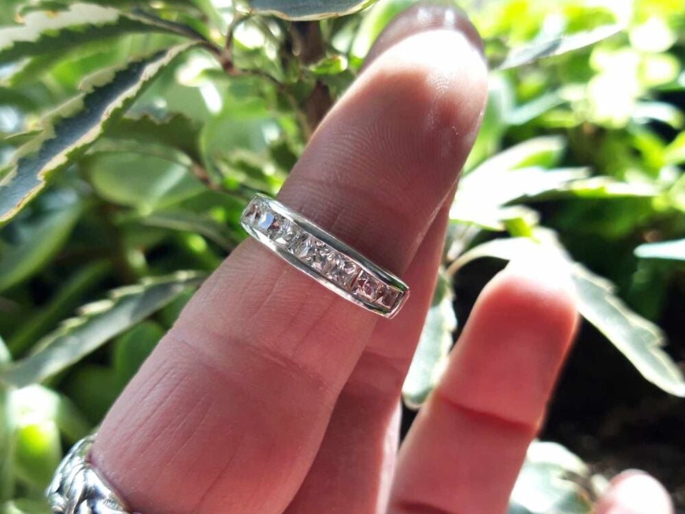 REFURBISHED Sterling silver & clear square CZ ring (L ½)