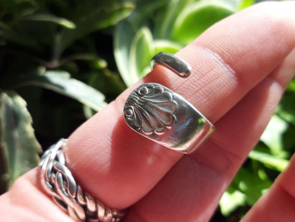 REPURPOSED Spoon ring (O)