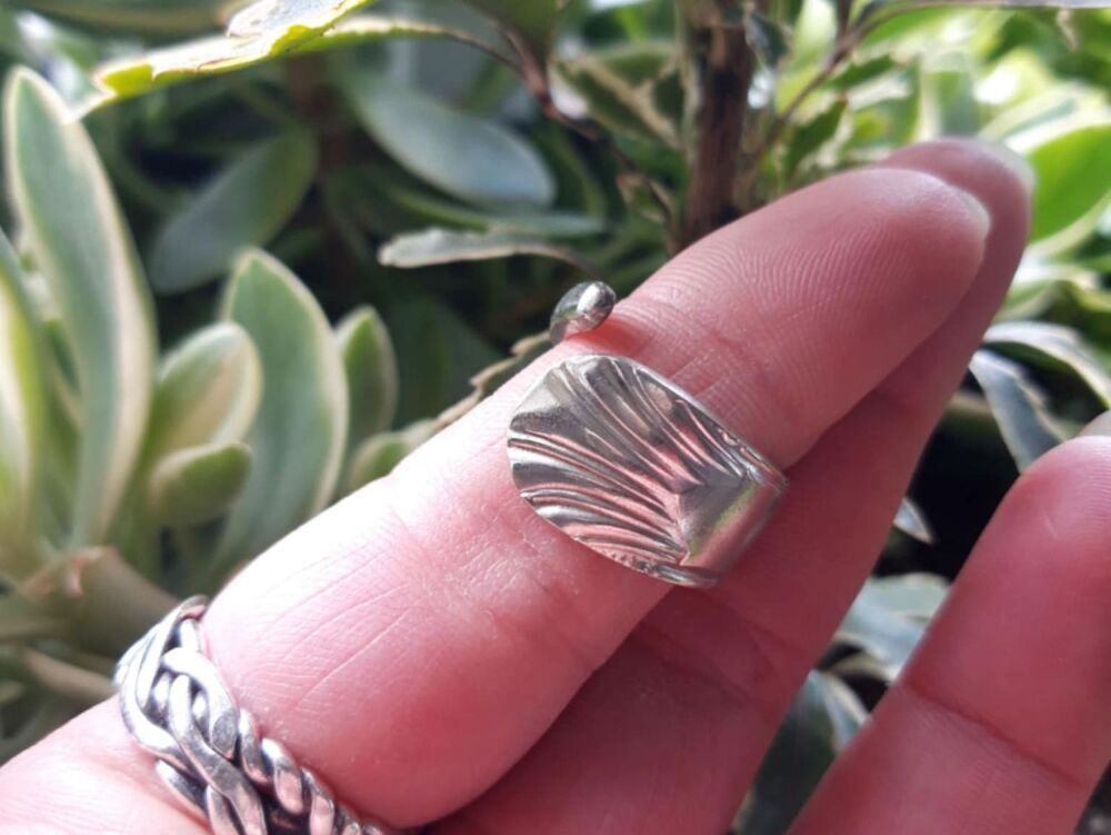 REPURPOSED Spoon ring (N)