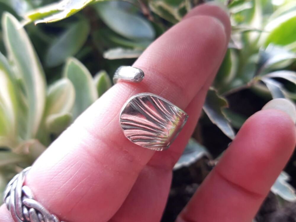 REPURPOSED Spoon ring (N)