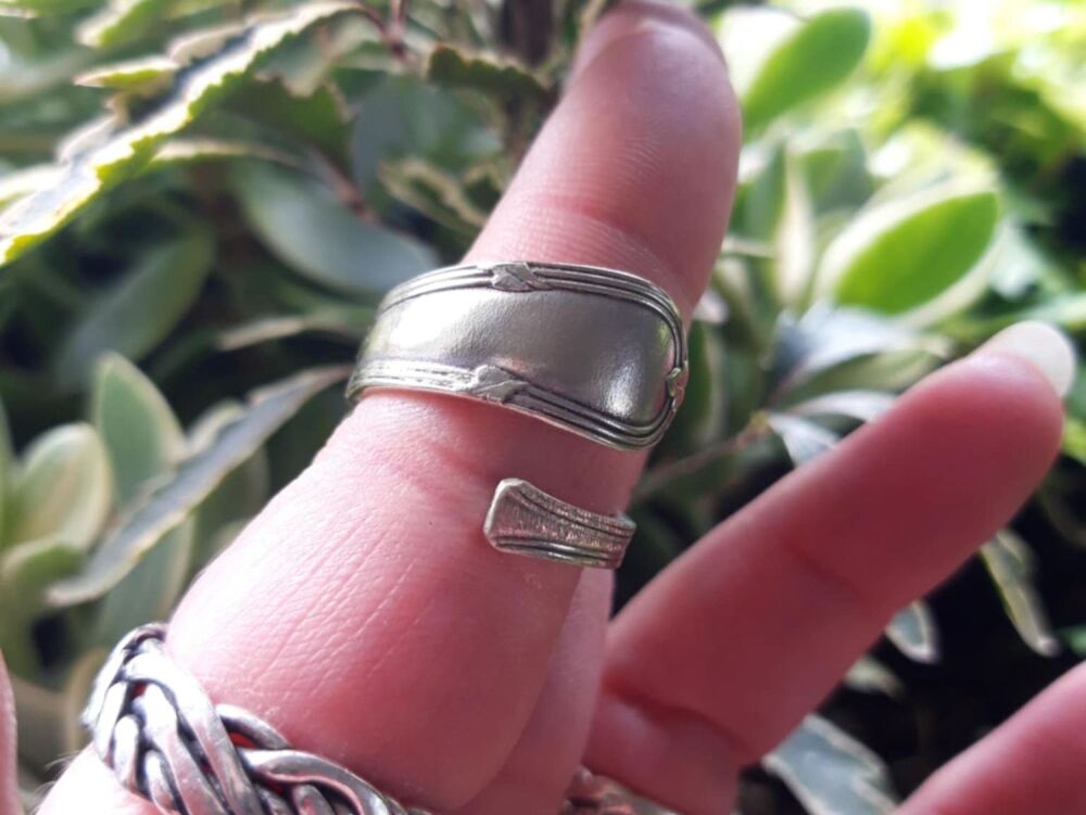 REPURPOSED Spoon ring (P)