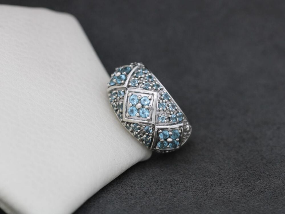 REFURBISHED Statement sterling silver & blue topaz ring (O)