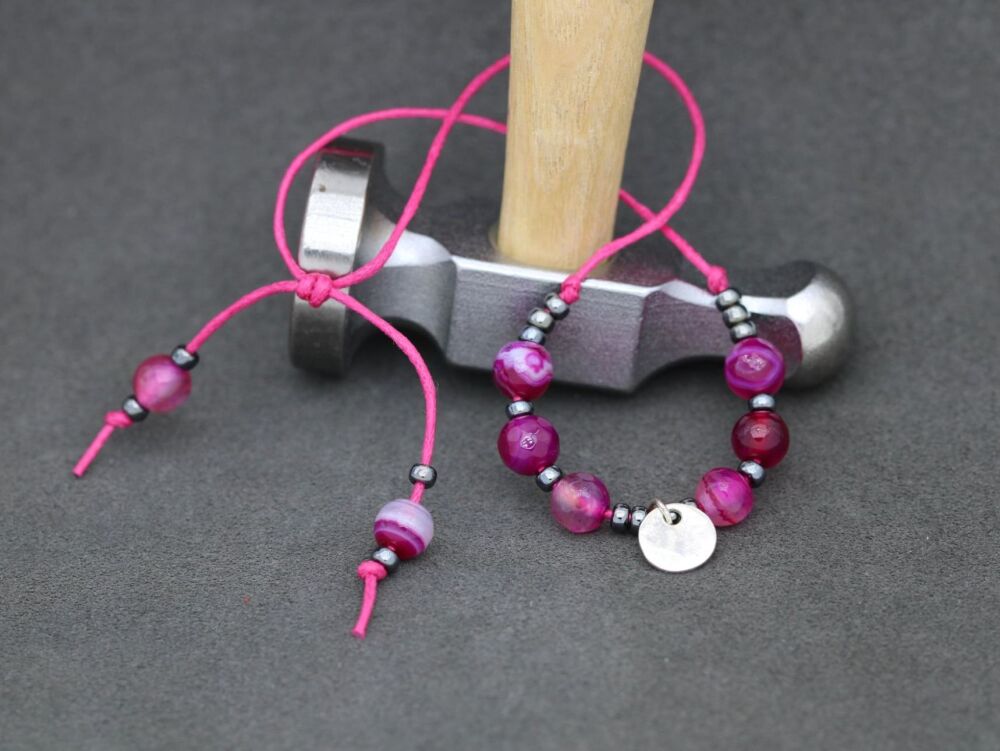 HANDMADE Festival bracelet - Silver charm with pink agate & hematite beads