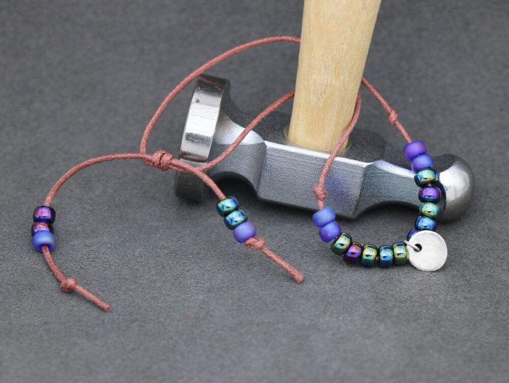 HANDMADE Festival bracelet - Silver charm with metallic & blue glass beads