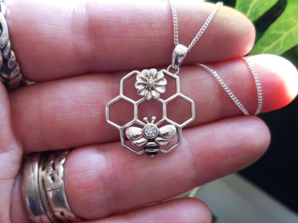 REFURBISHED Sterling silver bee on honeycomb necklace