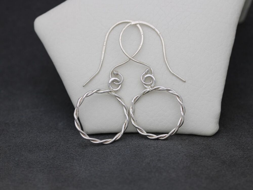 REFURBISHED Sterling silver twisted circle earrings
