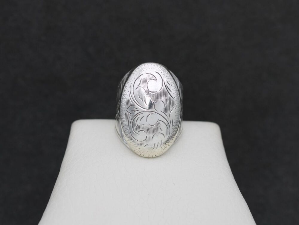 REFURBISHED Vintage sterling silver saddle ring with engraved detail (adjus