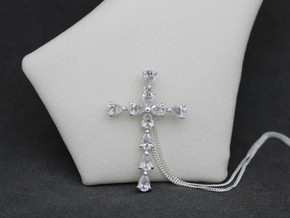 REFURBISHED Sterling silver & clear stone cross necklace