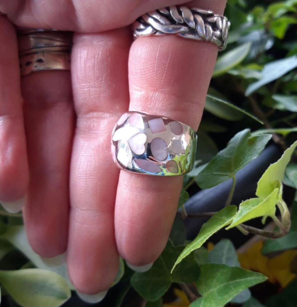 REFURBISHED Domed sterling silver ring inlaid with pink mother of pearl (N ½)