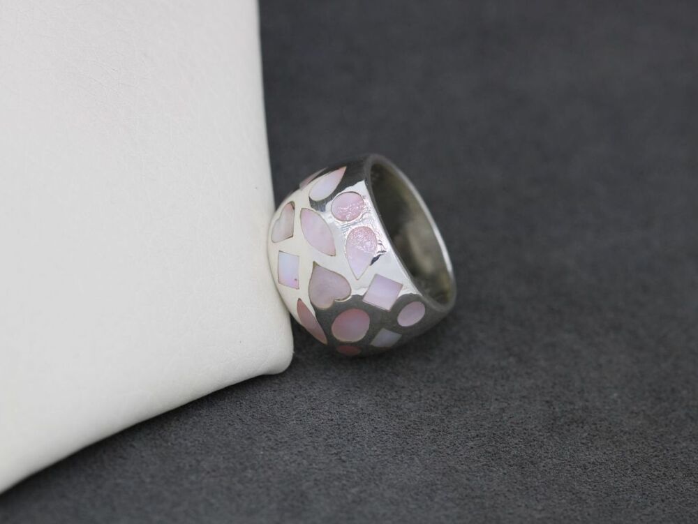 REFURBISHED Domed sterling silver ring inlaid with pink mother of pearl (N ½)