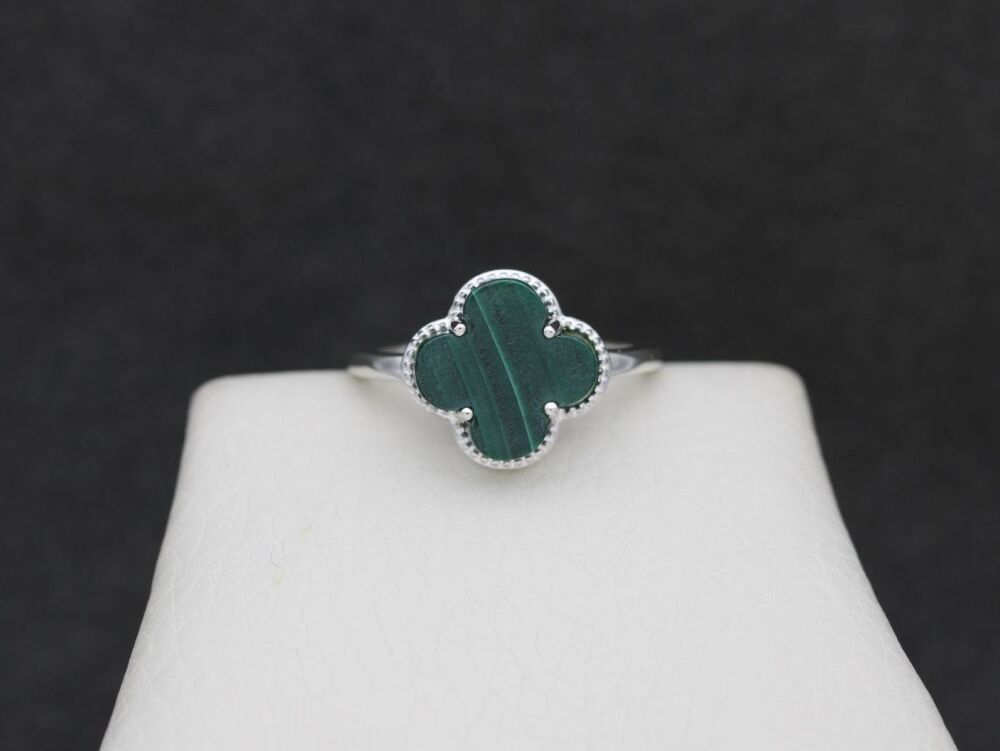 REFURBISHED Sterling silver & malachite ring (O ½)