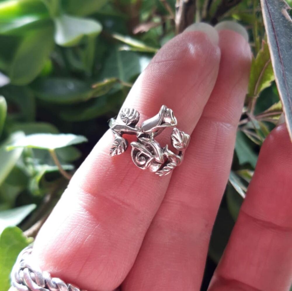 REFURBISHED Sterling silver rose & bud ring (K)