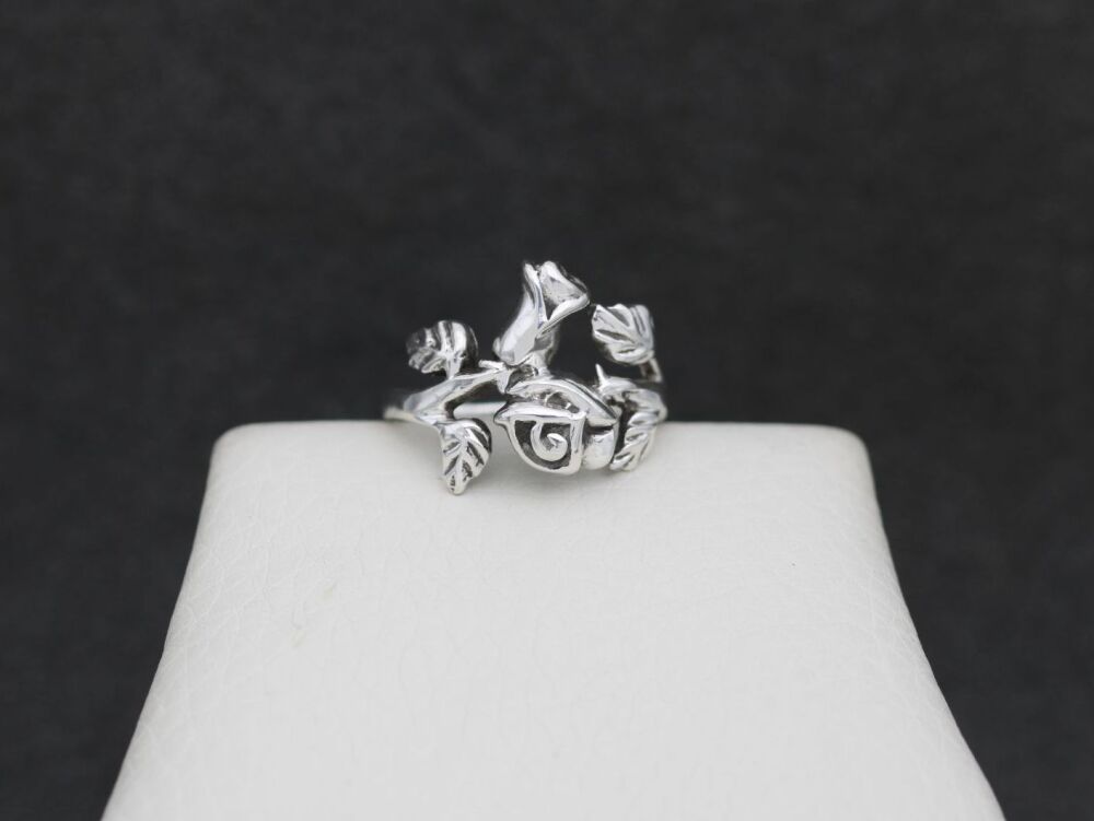 REFURBISHED Sterling silver rose & bud ring (K)